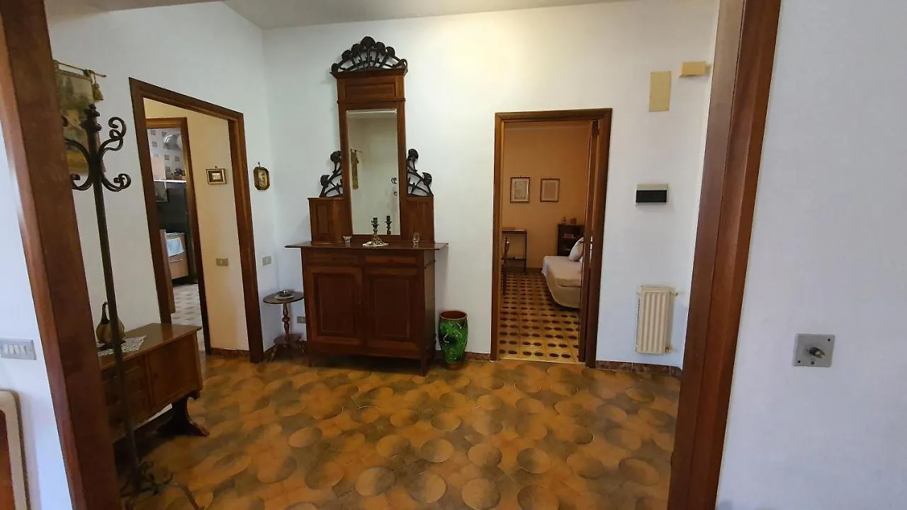 Appartamento Spazioso E Fresco In Punto Strategico. Castellammare del Golfo Apartment