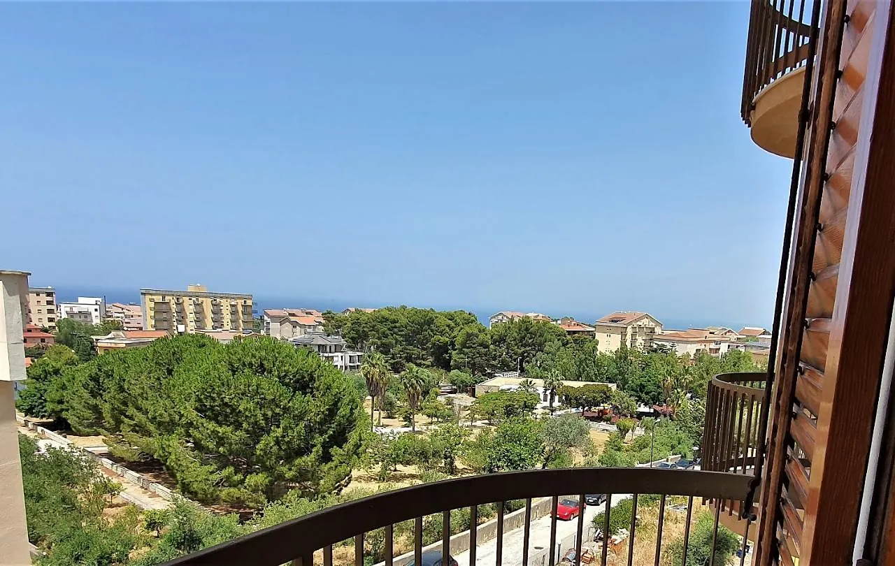 Apartment Appartamento Spazioso E Fresco In Punto Strategico. Castellammare del Golfo